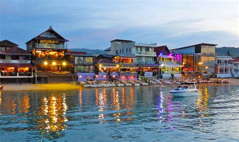 Fishermans village - Fisherman’s Village Samui is a historical part of Bophut, with rustic-style buildings housing boutique stores, trendy restaurants and a small selection of hotels lining the narrow Beach Road. Every Friday, the whole area becomes the site of the Fisherman’s Village Walking Street market, attracting huge numbers of shoppers from across the island for the …